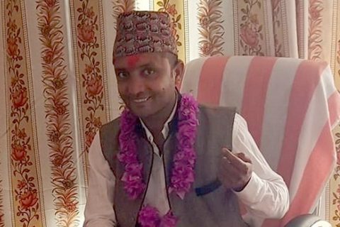 नगरपालिकाका वडाध्यक्षमाथि कुखुरा चोरीको आरोप