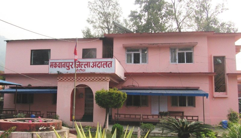 एसिड आक्रमणकारी युवकलाई ८ वर्ष जेल, एक करोड १४ लाख उपचार खर्च भराउन आदेश