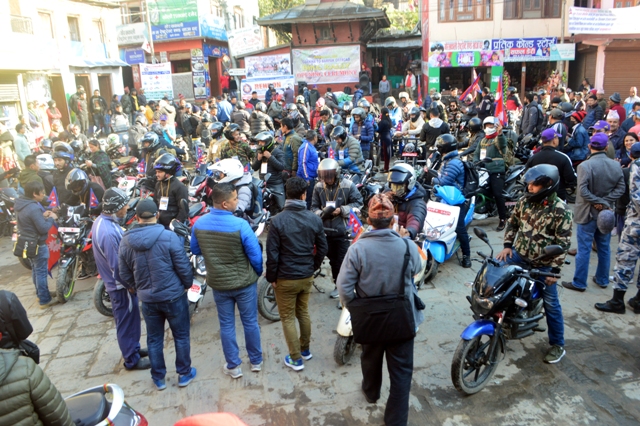 गोरखामा पर्यटन प्रर्बद्धनका लागि सदरमुकामदेखि बारपाकसम्म ¥याली