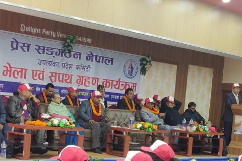सरकार असफल भए विदेशी हस्तक्षेप र प्रतिगमनमा खतरा हुन्छ : प्रवक्ता श्रेष्ठ