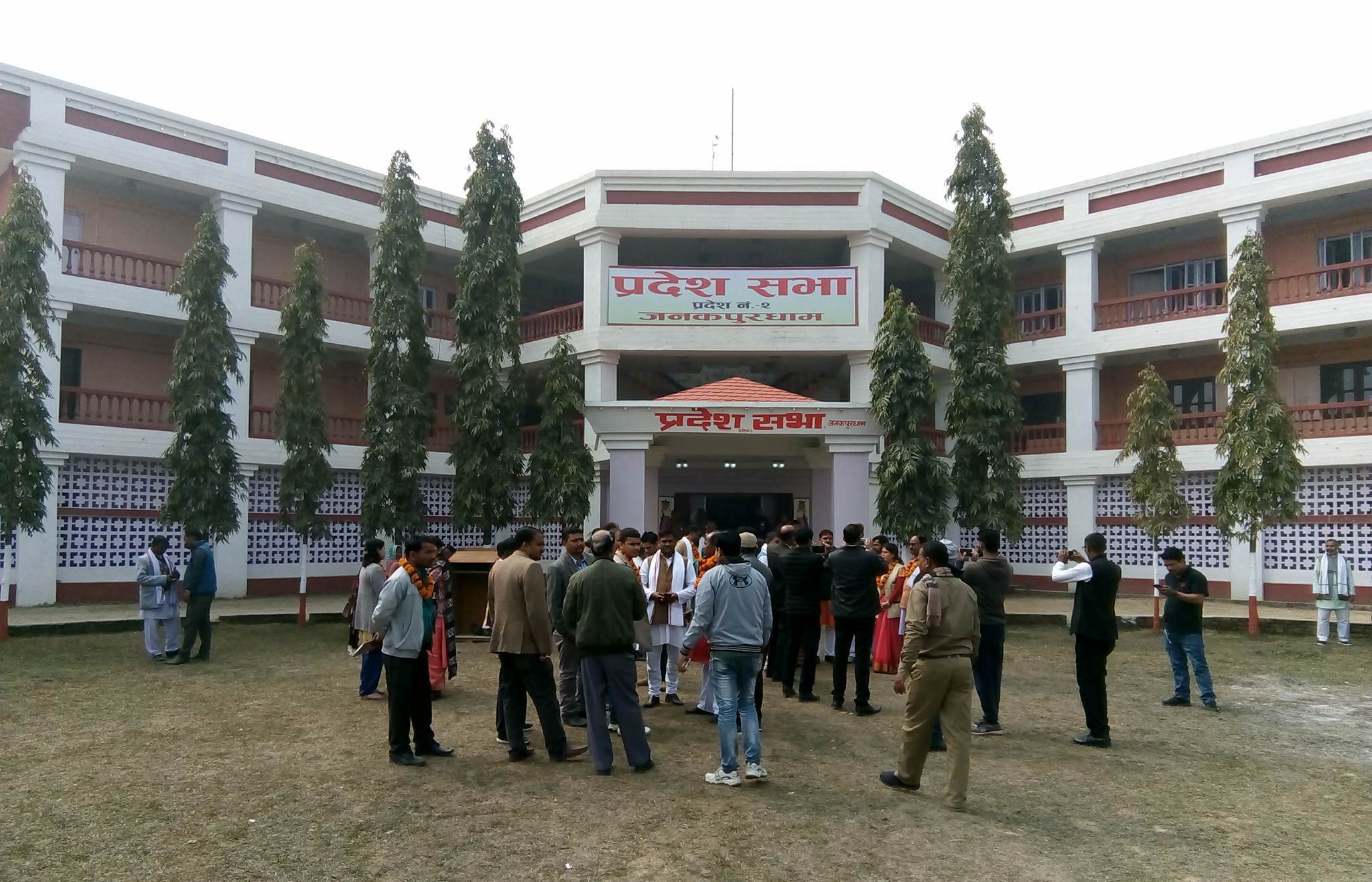 राजधानीको टुंगो लगाउन प्रदेश न. २ मा मतदान सुरु