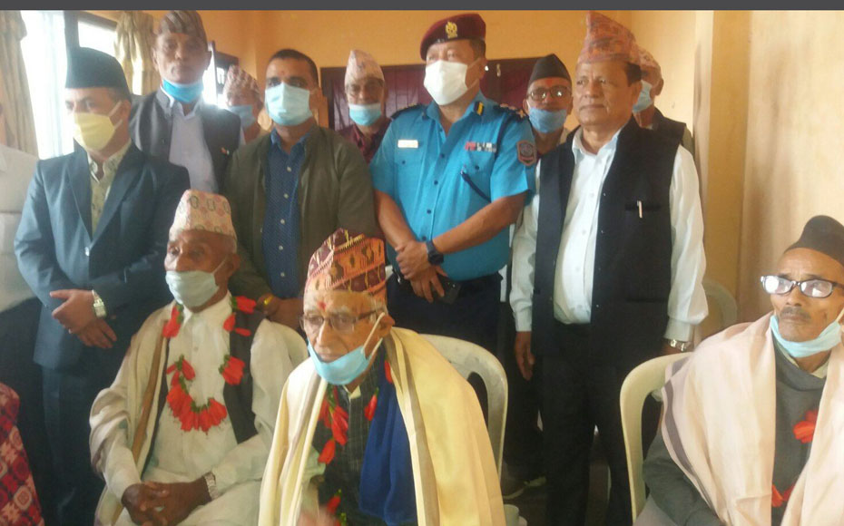 गोरखामा जेष्ठ नागरिक दिवसको अबसरमा ५ जना सम्मानित