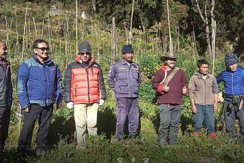 पिसिआर परीक्षण गरेरै पुगे निर्वाचन क्षेत्रका जनतालाई भेट्न सांसद अधिकारी र पूर्वमन्त्री गुरुङ