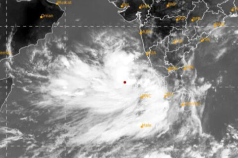 शक्तिशाली चक्रवातको असर नेपालमा भोलिदेखि पर्ने, सर्तक रहन आग्रह