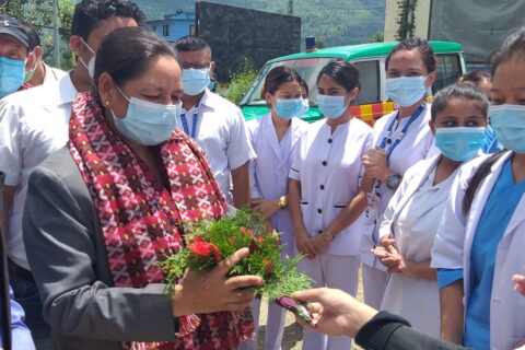 अनुगमनमा गण्डकी प्रदेशका स्वास्थ्य मन्त्री मधुमाया अधिकारी