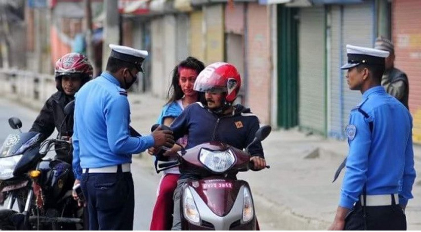 ट्राफिक जरिवाना अब क्युआर कोर्डमार्फत तिर्न सकिने