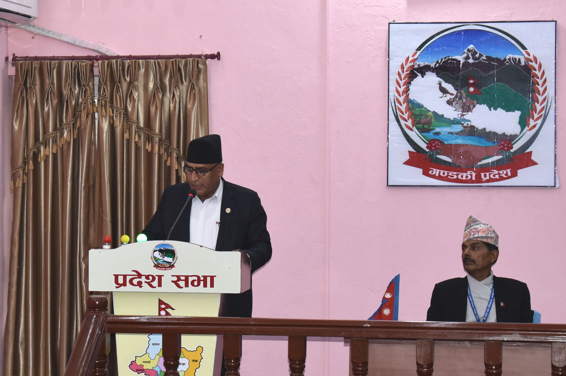 गण्डकी प्रदेश सरकारले उत्पादन वृद्धि, पर्यटन, शिक्षा र पूर्वाधारलाई प्राथमिकतामा राखेर ल्यायो बजेट