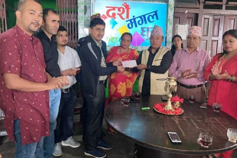 शहिद लखन गाउँपालिकाले दियो पत्रकार महासंघ गोरखालाई दुई लाख सहयोग