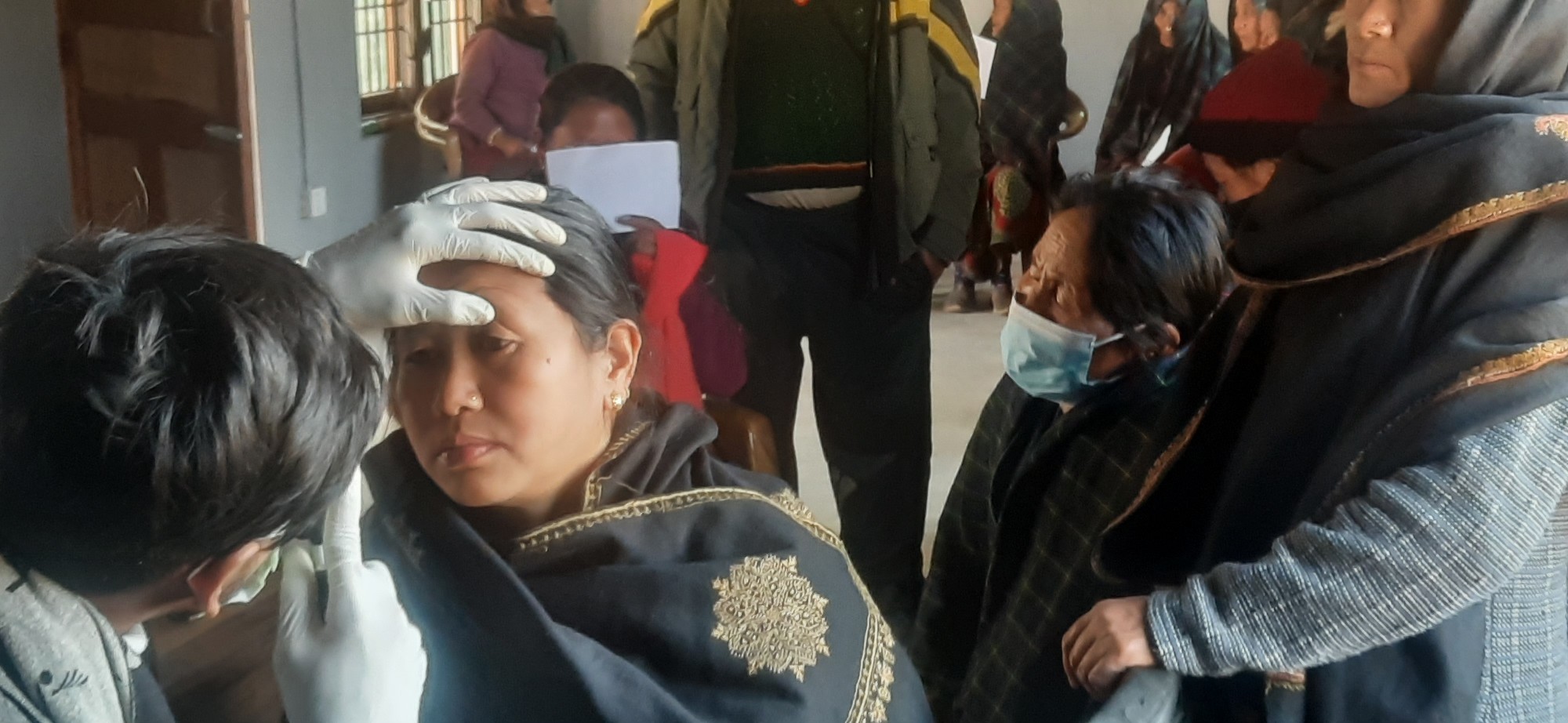 बारपाक सुलिकोटमा आजदेखी आँखा परिक्षणसहितको शल्यक्रिया शिविर सुरु