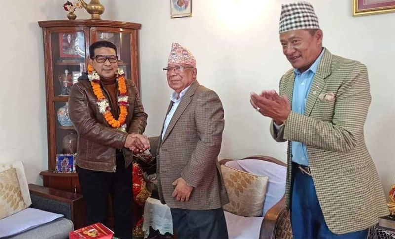 गण्डकी प्रदेशका मन्त्री मनाङे एकीकृत समाजवादीमा प्रवेश