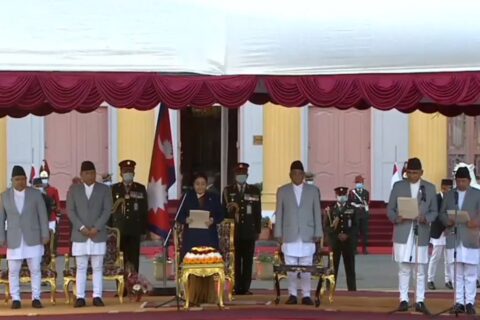 प्रधानमन्त्री प्रचण्डद्धारा आठ सदस्यीय मन्त्रिपरिषद् गठन