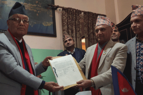 गण्डकीको मुख्यमन्त्रीमा खगराज अधिकारी नियुक्त