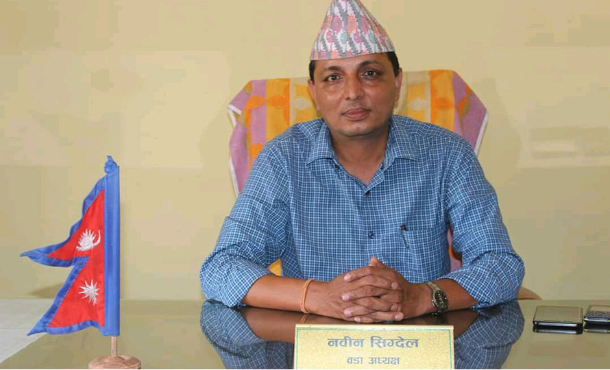 वडाध्यक्षले गरे आफ्नै कर्मचारीमाथि हातपातको प्रयास