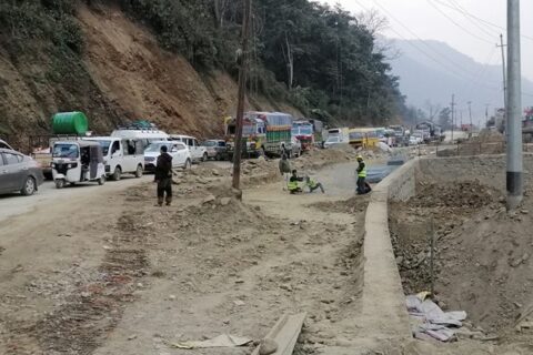 आँबुखैरेनी दमौली सडकखण्ड आज रातिदेखि दैनिक ४ घण्टा बन्द हुने