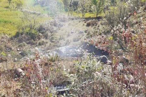 ग्यास सिलिन्डर बोकेको ट्रक दुर्घटना हुँदा ३ जनाको मृत्यु