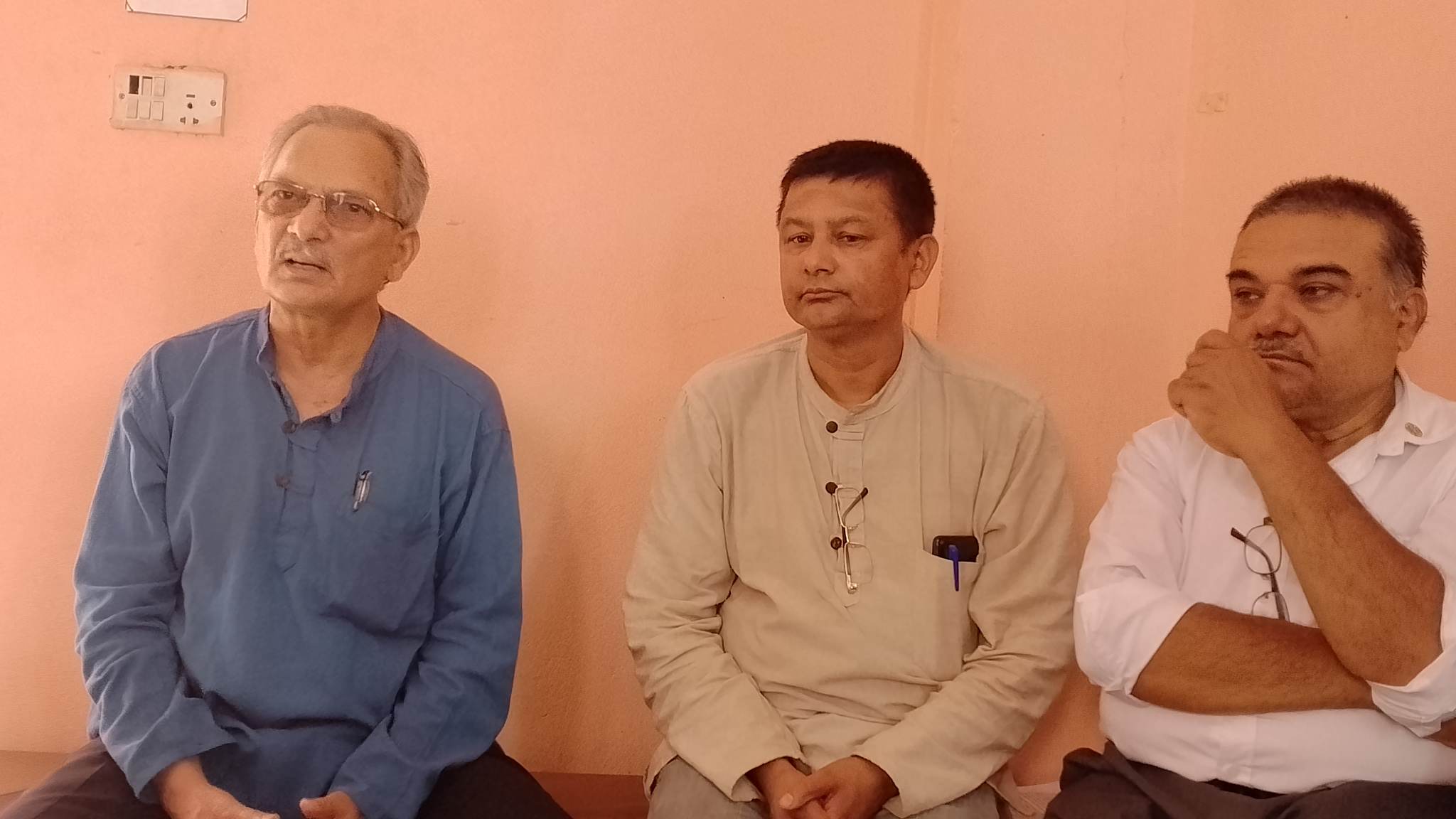 द्धन्दकालिन मुद्धालाई अदालत लैजानु देशलाई द्धन्दमा धकेल्ने गम्भीर षडयन्त्र : डा.भट्टराई