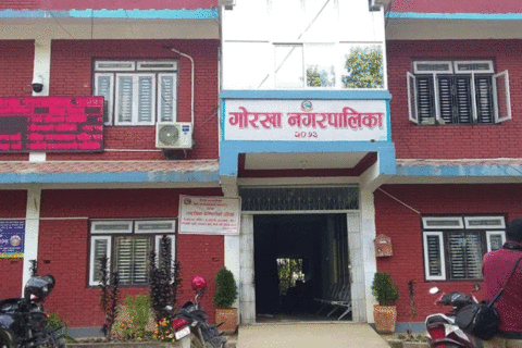 नगरबासीको दबाबपछि खुल्यो गोरखा नगरपालिकाको प्रसासकिय अधिकृतको कार्यकक्षमा लगाएको ताला
