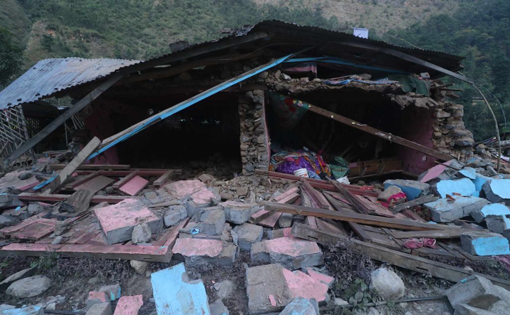 आज बिहानको भूकम्पमा परी ६ जना घाइते, ६ घरमा क्षति