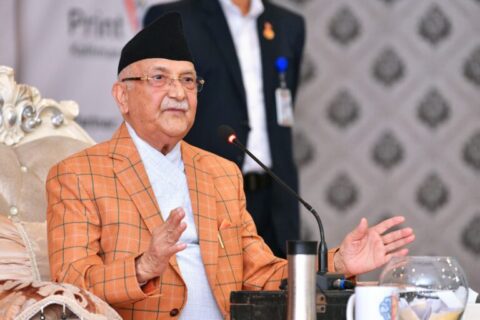 प्रधानमन्त्री बन्दै केपी ओली