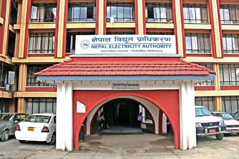 विद्युत् प्राधिकरणले छ महिनामा कमायो रु १५ अर्ब ३६ करोड