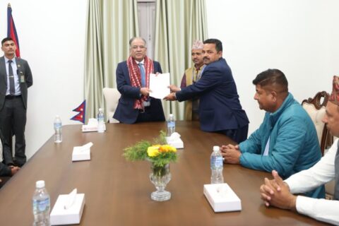 बुढीगण्डकी आयोजना निर्माण थाल्न डुवान क्षेत्रका जनप्रतिनिधिको प्रधानमन्त्रीसंग माग