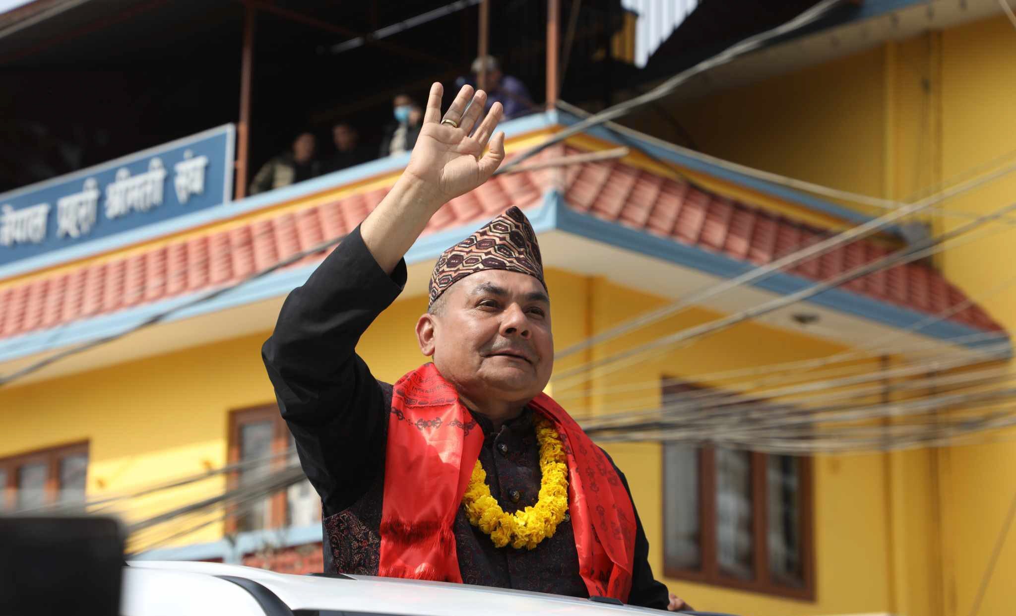 छुटे दुर्गा प्रसाईं
