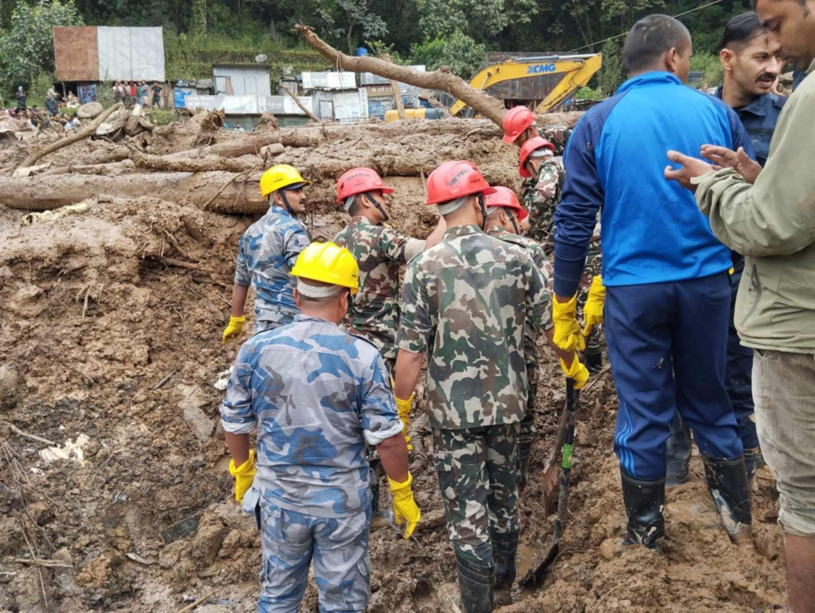 झ्याप्ले खोलामा पुरिएर गोरखाका ५ जनासहित गण्डकीका १३ जनाको मृत्यु