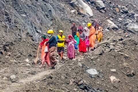 केदारनाथ जाने बाटोमा पहिरो स् पाँच जनाको मृत्यु, तीन बेपत्ता