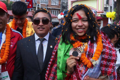ओलम्पिक पदक विजेता पलेसालाई नगर परिक्रमासहित भव्य स्वागत