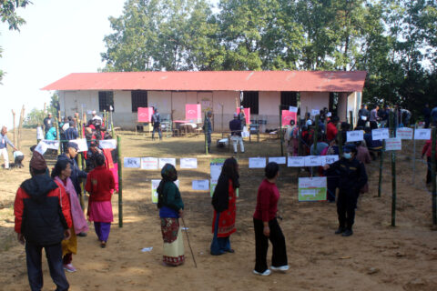 गोरखा–५ को उपनिर्वाचनमा ५७ प्रतिसत मत खस्यो (फोटो फिचरसहित)