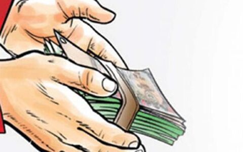 सहिद परिवारलाई नगदसहित सम्मान