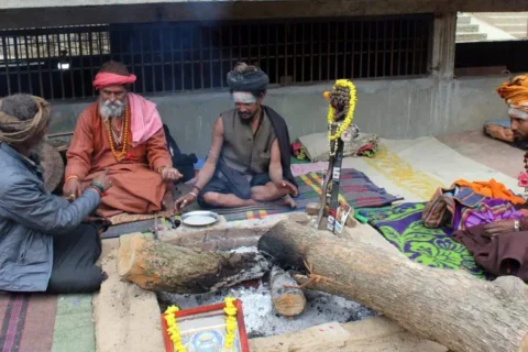 महाशिवरात्रिमा पशुपतिनाथको दर्शनमा आएका साधुसन्तको बिदाइ