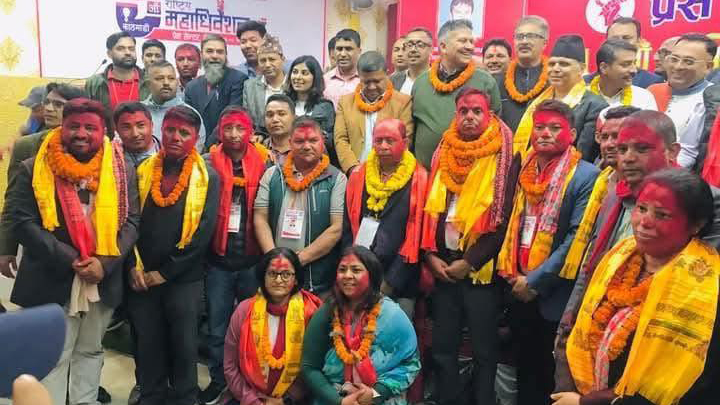 प्रेस सेन्टरको अध्यक्षमा गिरी निर्वाचित, अरू कुन पदमा कसले जिते ?