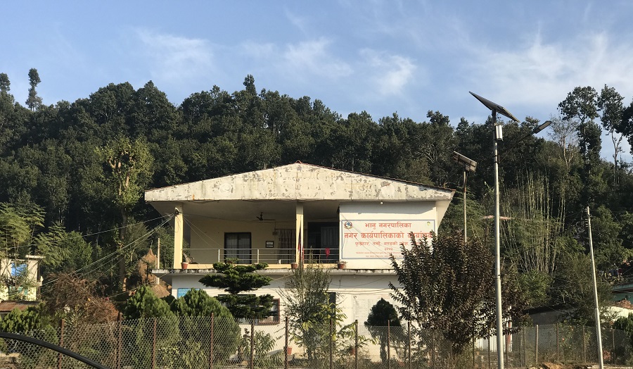 सामुदायिक विद्यालयले कुनै पनि शुल्क उठाउन नपाउने