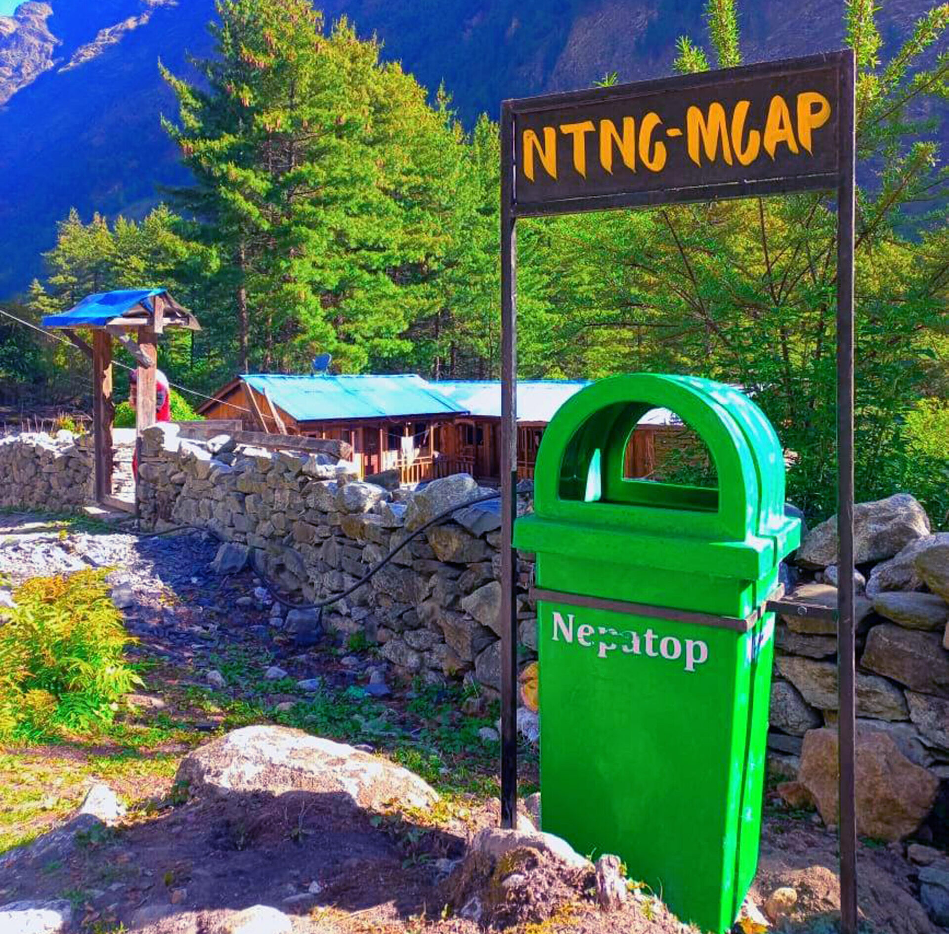 उत्तरी गोरखाको ‘मनास्लु पदमार्गमा फोहोर संकलनका लागि ४० स्थानमा डस्टबिन’