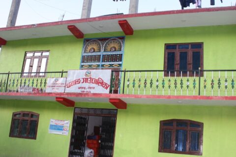 थबाङ गाउँपालिकाका सातै जना कर्मचारी सम्पर्कमा