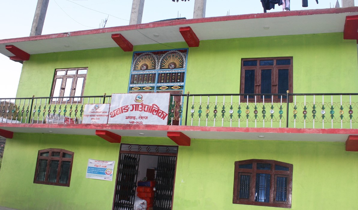 थबाङ गाउँपालिकाका सातै जना कर्मचारी सम्पर्कमा