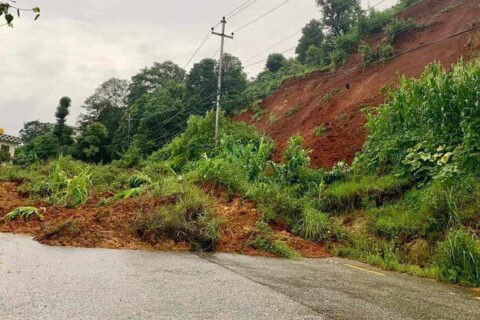 वर्षाका कारण देशभरका आठ राजमार्ग पूर्ण रूपमा अवरुद्ध