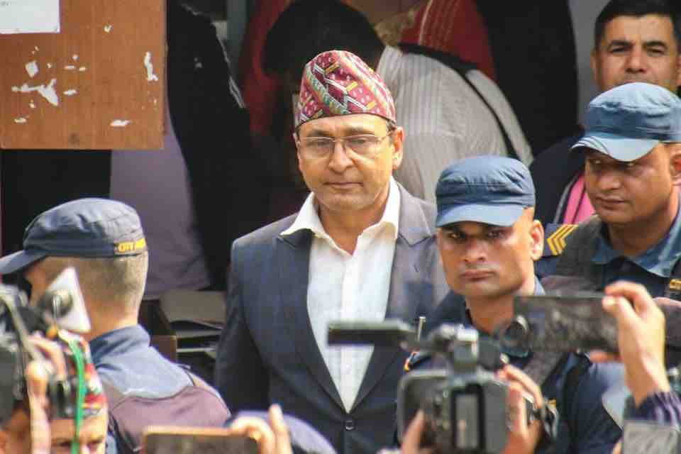 सुन्धारा कारागारबाट ३३ सय कैदी फरार, टोपबहादुर रायमाझी पनि भागे