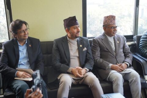 अनुगमनका लागि कांग्रेस पार्टी कार्यालय पुग्यो सरकारी टोली