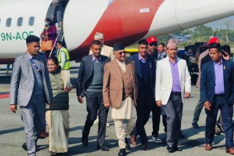 अध्यक्ष ओली गृहजिल्ला झापामा, कार्यकर्ताद्वारा स्वागत