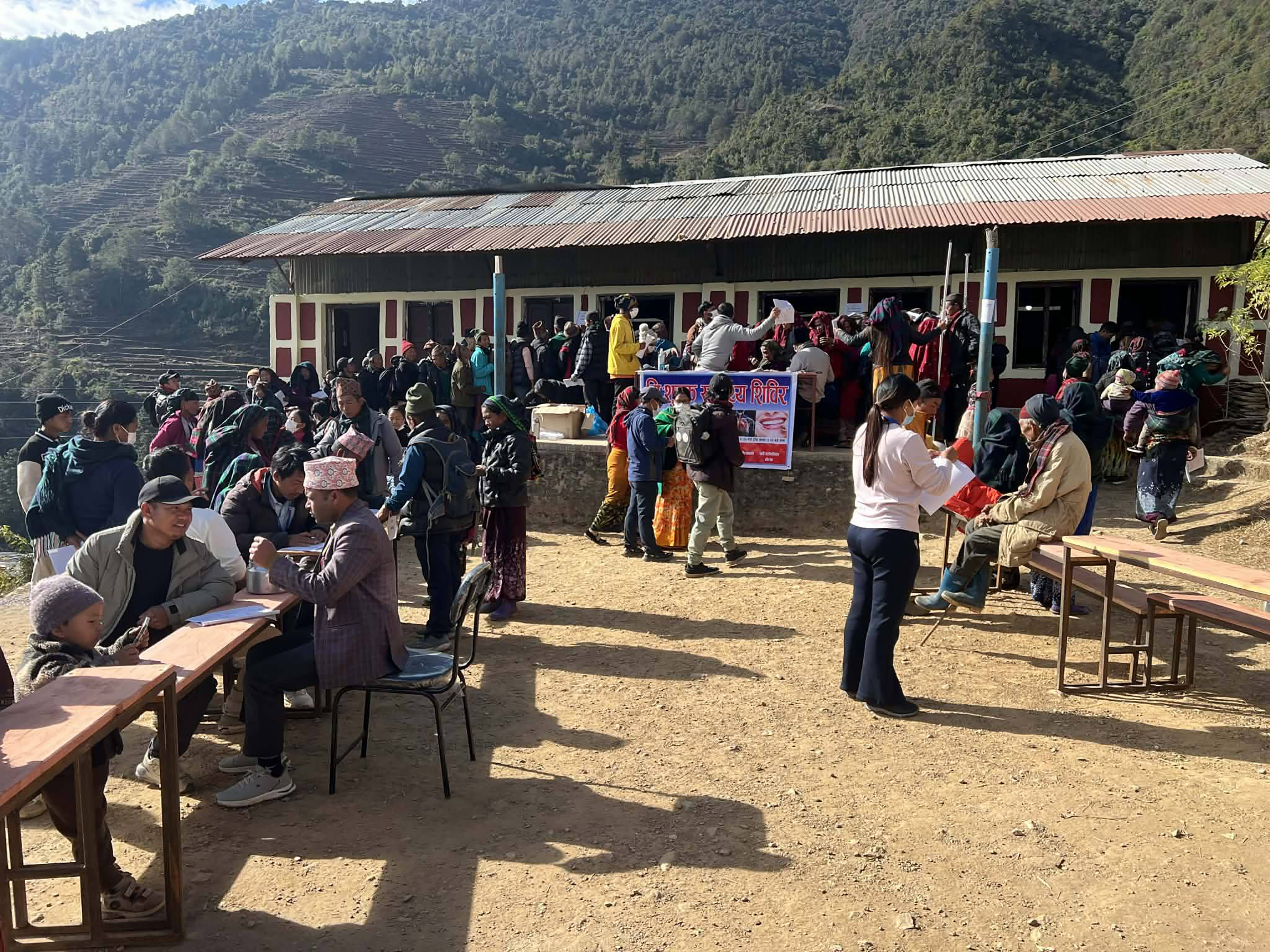 उहियाको निःशुल्क स्वास्थ्य शिविरमा २ हजार ८० जना लाभाव्दित