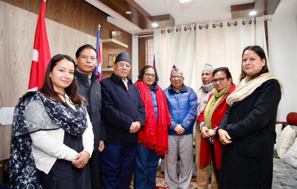 नागरिक अगुवा युग पाठक नेपाली कम्युनिस्ट पार्टीमा प्रवेश