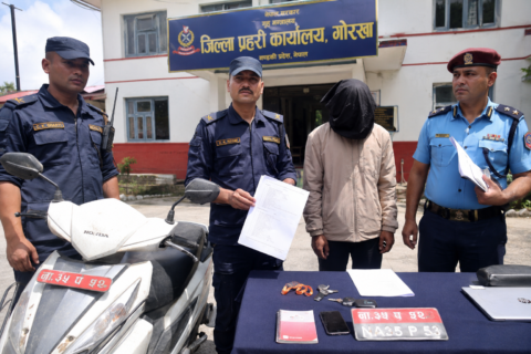 गोरखामा स्कुटर चोरीमा संलग्न दुईजना पक्राउ