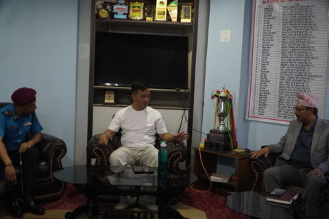कर्मचारीका कारण जनताले सास्ती भोग्न परे सैह्य हुँदैन : गृहमन्त्री गुरुङ