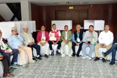 मतदानबारे कांग्रेसका उम्मेदवारसँग निर्वाचन समितिको छलफल